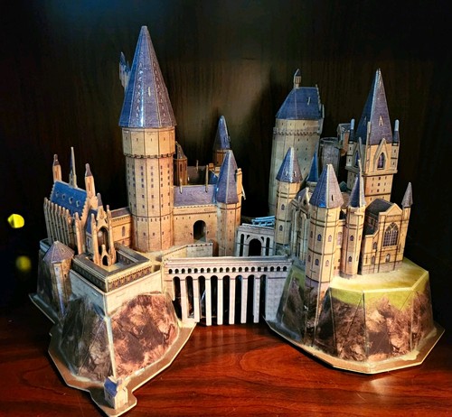 Hogwarts cardboard castle - hogwarts,