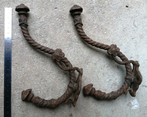 Paire anciennes patères - e4-,