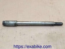 axe de roue avant pour Honda XR 350  de 1984 a 1985 -> affichez les details