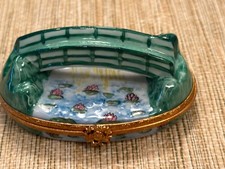 Peint Main Limoges France Trinket Box Monet Bridge Water Lilies