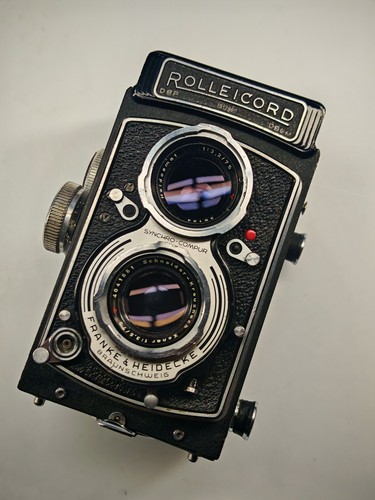 Film camera rolleicord - film, v
