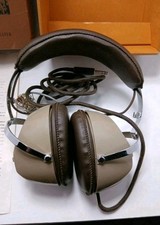 Ashidavox ST-3000R headphones, a vintage Hi-Fi stereo model.