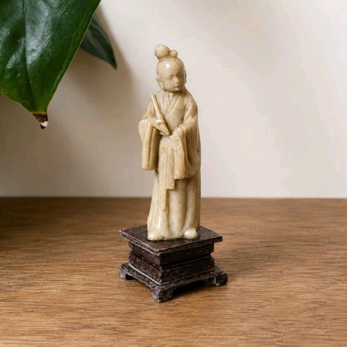 Petite statuette chinoise - , en