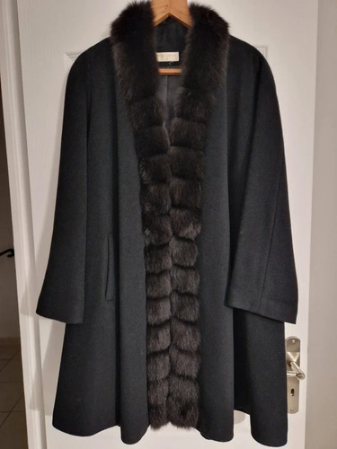 Manteau noir laine - noir, avec