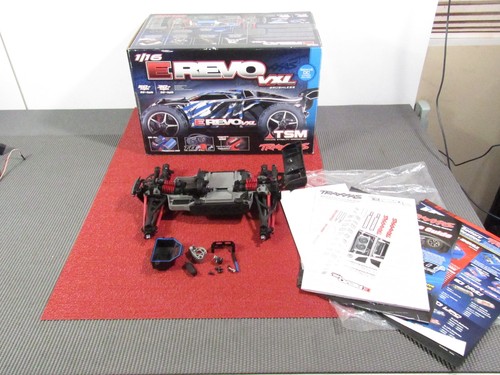 Traxxas revo vxl 4x4 - 1/16,