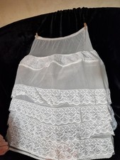Jupon ancien en tulle et