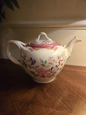 Théière ancienne en