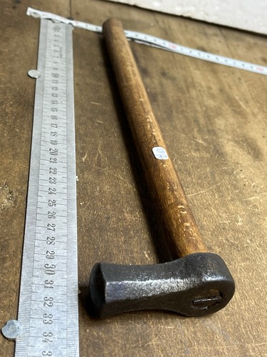 Marteau ferblantier tôlier - marteau,