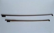 2 archets anciens pour violon longueur 73,5 et 63,5 cm pour pièces à restaurer