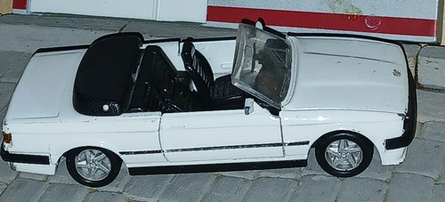 Maisto bmw 325i - 1/37, cabriolet
