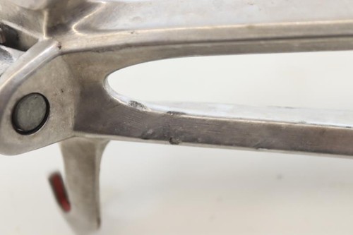 Platine arrière gauche suzuki - platine,