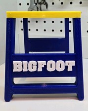 Custom stand for Traxxas 1/10