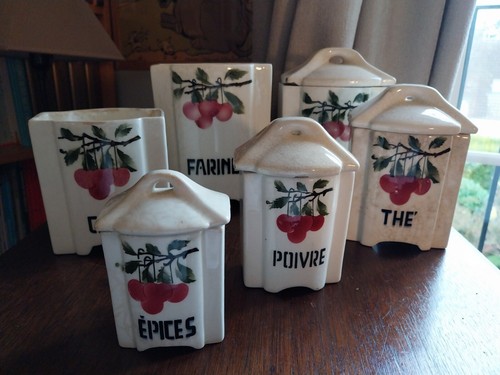 Ensemble pots epices - à,