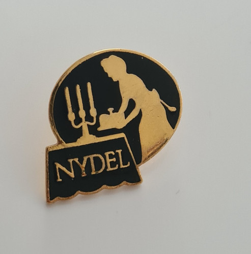 Pin vintage nydel nappe - vintage,