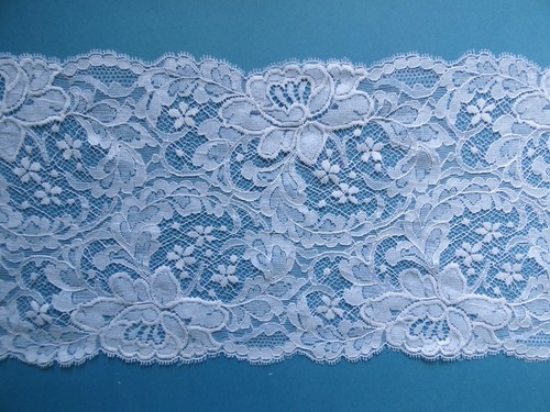 Gc107 108 dentelle blanche - §,