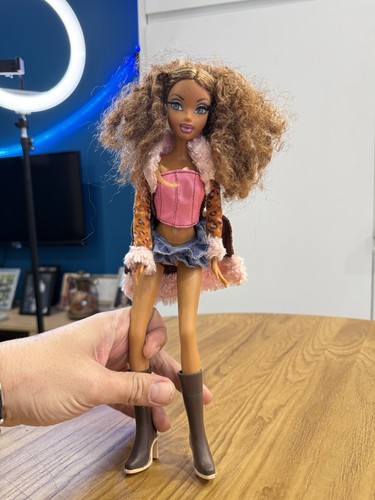 Bratz poupée avec vêtements - avec,