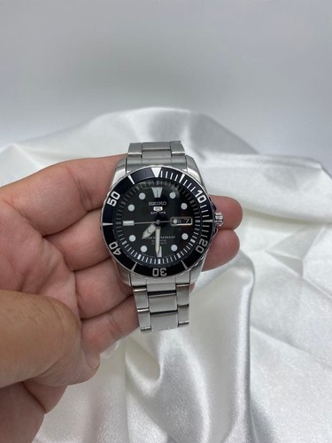 Montre plongée seiko 5 - de,