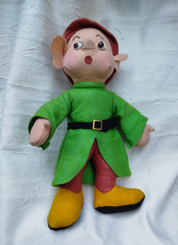 Personnage disney nain - personnage,