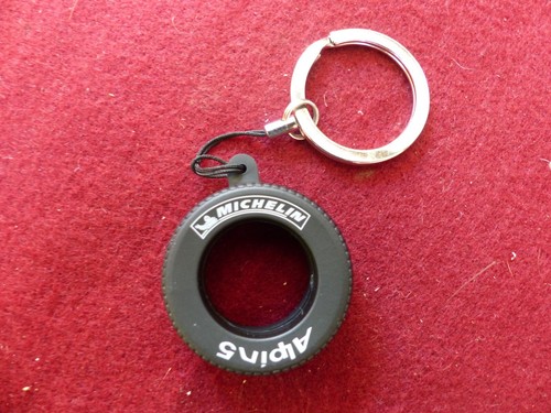 Porte clés pneu - porte,