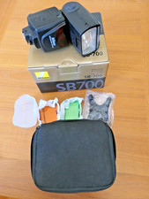 MINT CONDITION NIKON SB-700 SPEEDLIGHT FLASH