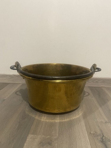 Ancien chaudron - , en