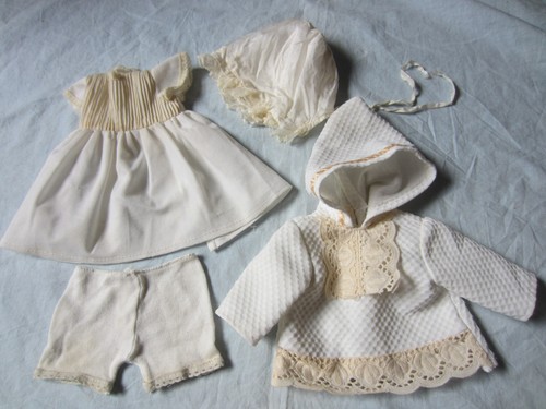Lot vêtements anciens - de,