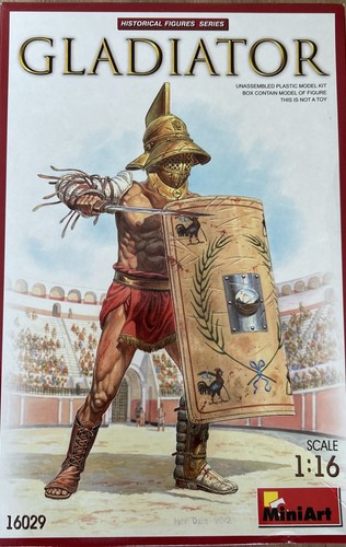 Miniart gladiator 16 - gladiator, 1:16