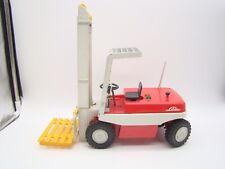 GAMA - LINDE FORKLIFT - 1/10 - BATTERY OPERATED - ANTIQUE TOY -
