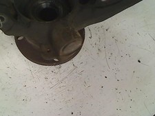 Pivot de moyeu avant gauche