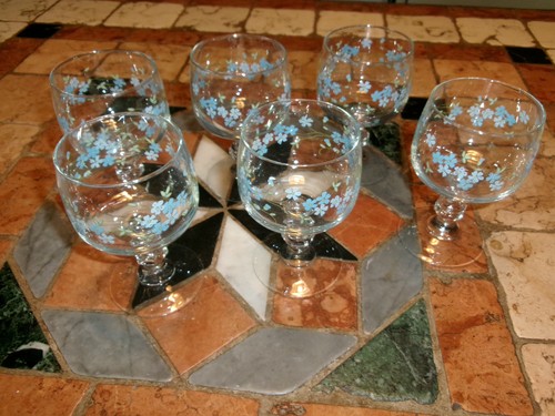 Lot verres à - ,