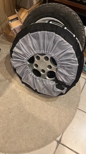 Selling porsche 944 rims - 4,