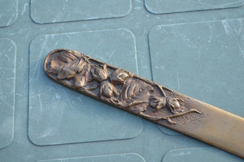 Coupe papier bronze signé - papier,