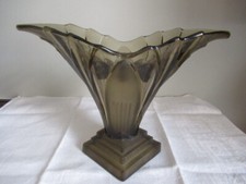 Joli vase pique fleur ART DECO verre fumé poli et dépoli complet