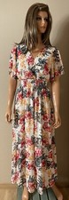 Robe longue blanche à fleurs