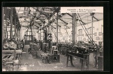 Old postcard Vierzon, professional school - workshop of machines, tools 