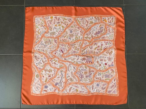Foulard hermès intitulé - hermès,