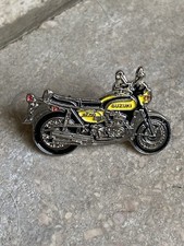 Pin’s Suzuki GT 750 Moto ++