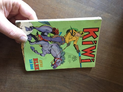 Petit format kiwi 217 - , lug