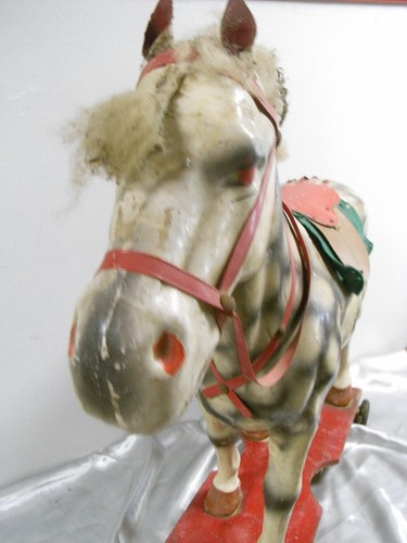 Cheval a roulettes - 🇫🇷,