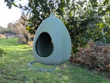 Mangeoire oiseaux de la nature