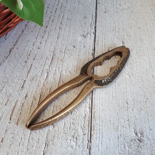 Casse noix antique bronze - casse-noix, en