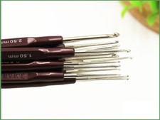 Crochet 13 cm N°0.5 au 2.50