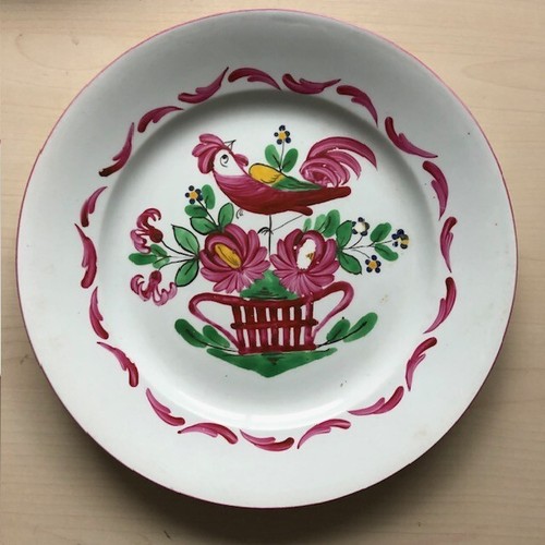 Ancienne assiette opaque