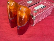 2 CABOCHONS ARRIERRE NEUF