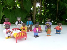 2004 Danielle Bour Bayard Little Brown Bear Press Car Bed Figure with Bear