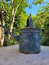 Arrosoir vintage en métal – patine rustique – déco jardin ou brocante