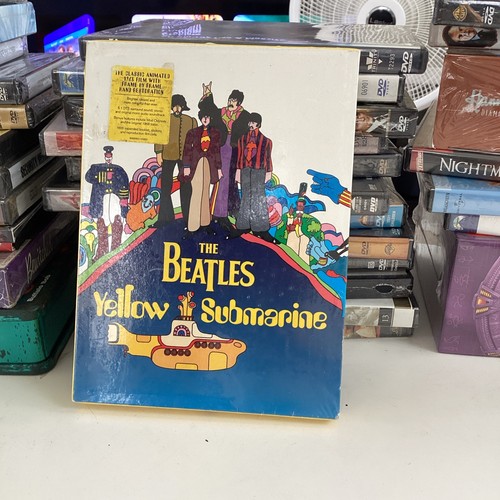 The beatles yellow submarine - yellow,