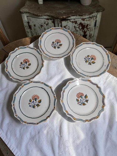 Lot assiettes anciennes - lot,