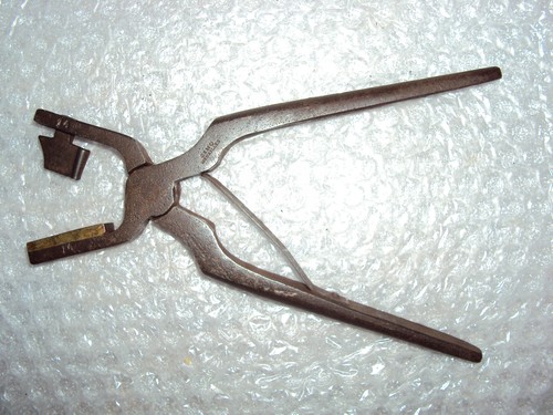 Objet outil ancien pince - outil,