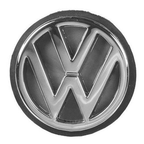Logo chromé sur fond noir - vw,